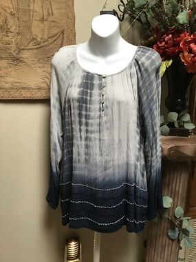 Karen Kane Navy and Gray Ombre Tie-Dye Long Sleeve Peasant Top